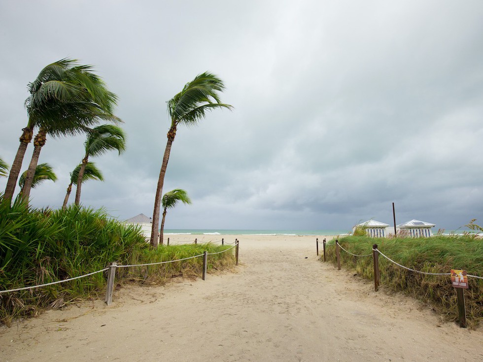 Hurrikan Matthew über dem Strand von South Beach, 2016