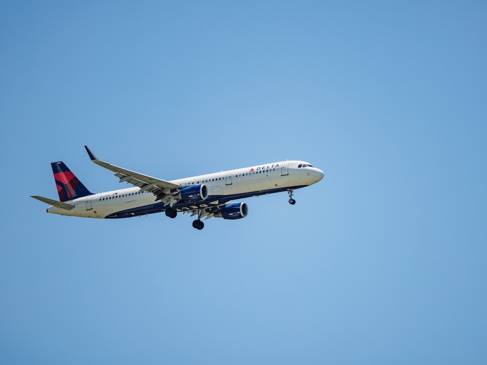 Airbus von Delta Air Lines über Orlando